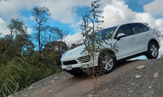 BMC-Testfest -Porsche Cayenne - off-road test (CUV $60K+)