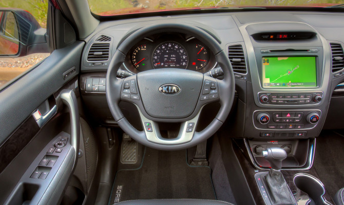 The 2014 Kia Sorento XL