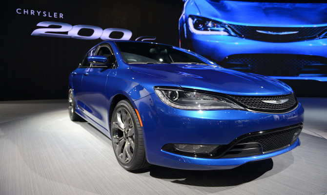 Chrysler 200