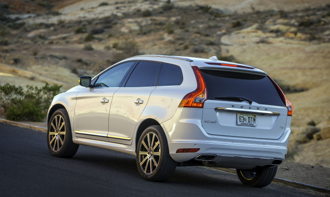 The XC60 Volvo, on its way through and to Las Vegas.