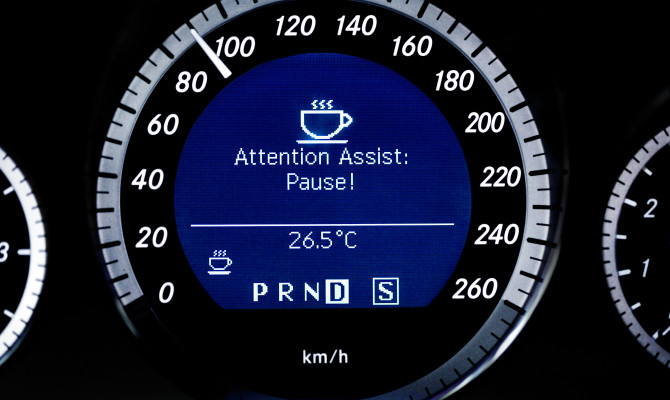 Mercedes-Benz E-Klasse Attention Assist (2008)