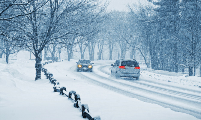 Winter driving in British Columbia (Photo: Ian Harwood)